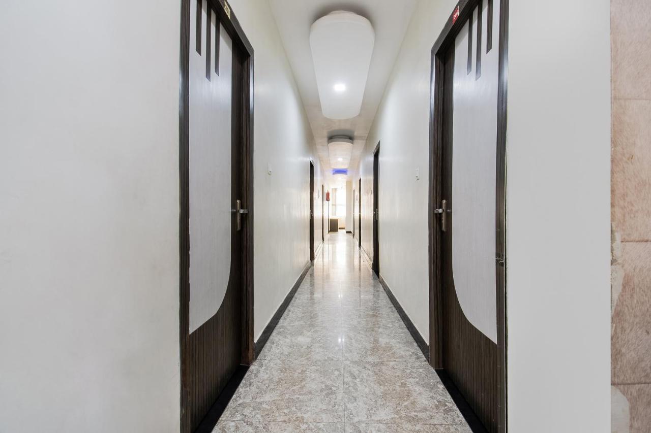 Oyo 44287 Hotel Aarav Plaza Muzaffarpur Exterior foto